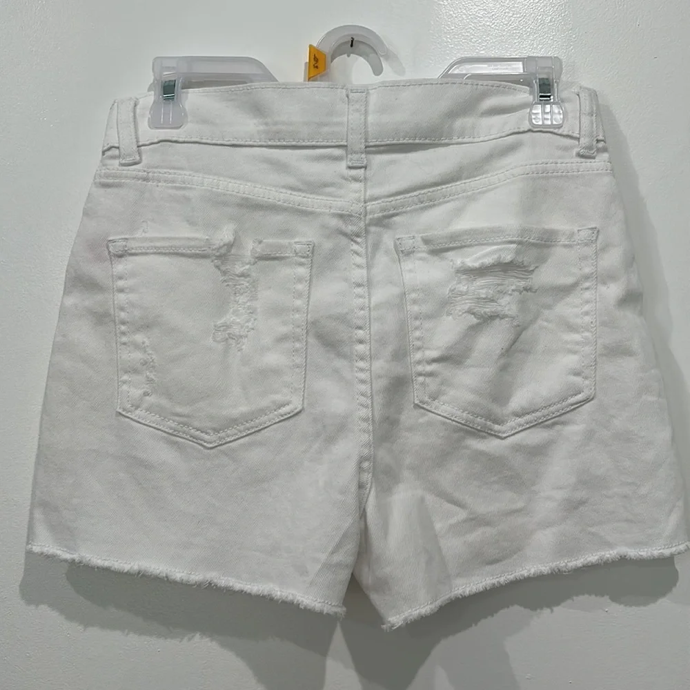 No Boundaries Juniors Destructed Denim Curvy Shorts Size 9